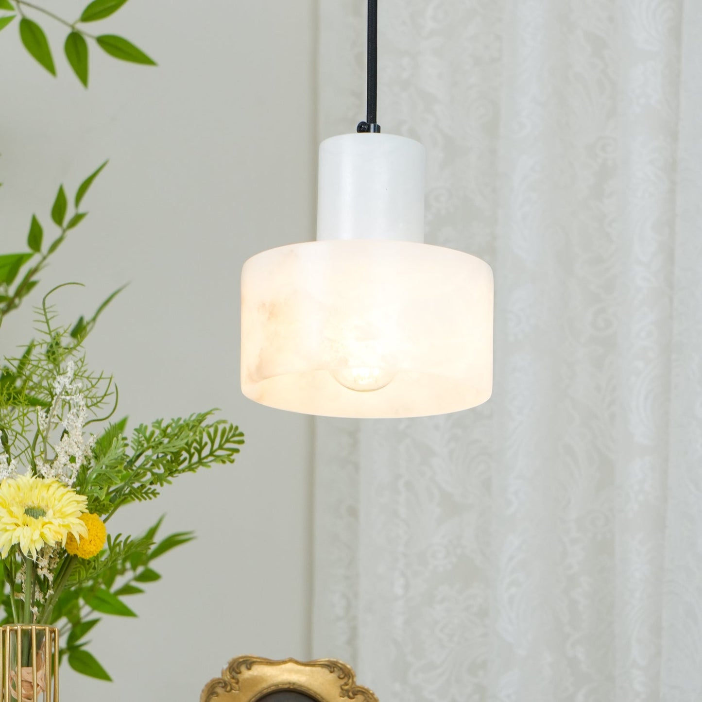 Eloise Alabaster Pendant Lamp