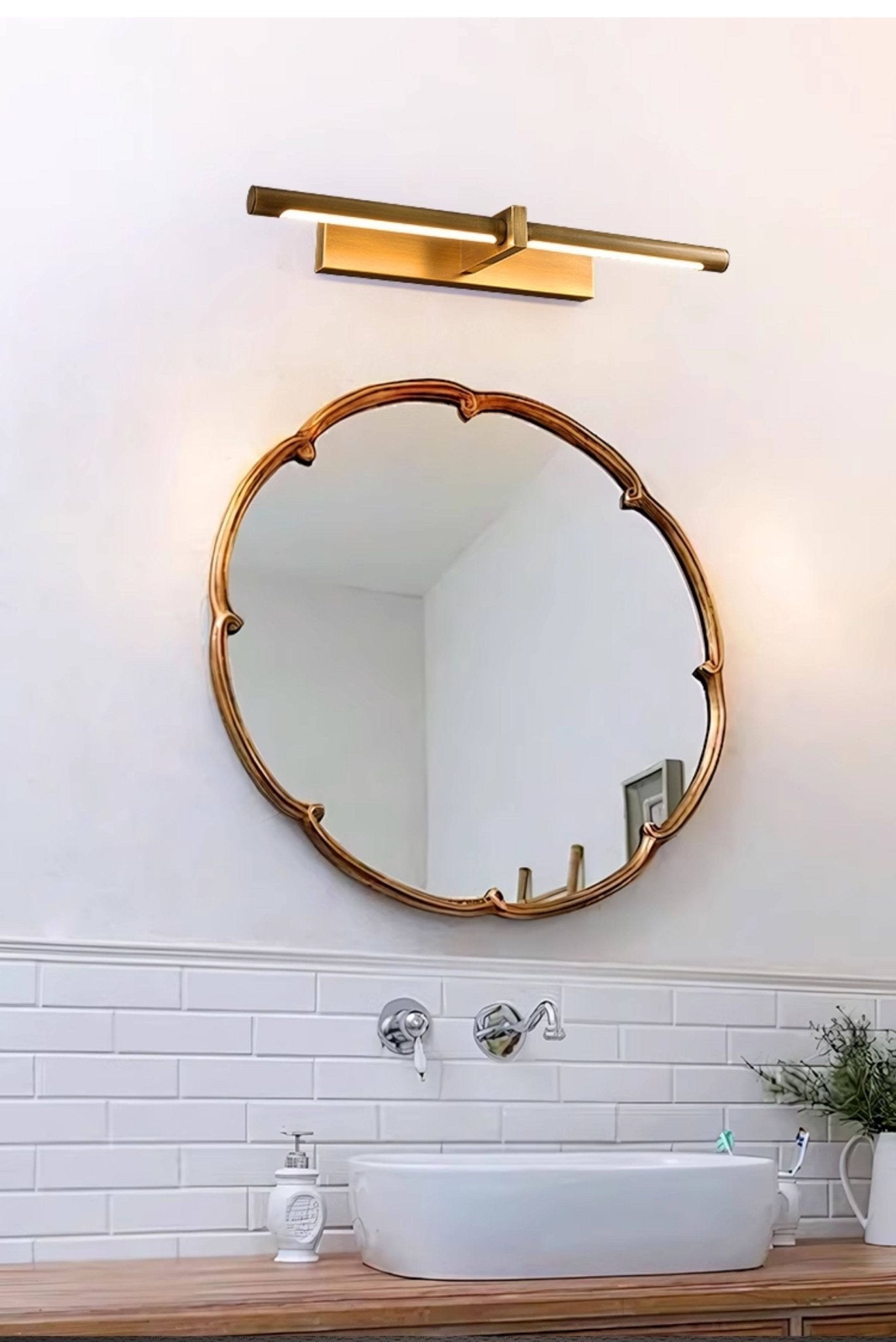 Callie Linear Wall Light